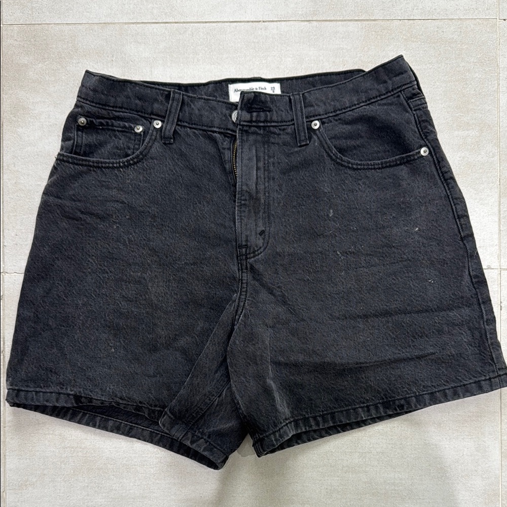 Abercrombie Loose Short High Rise